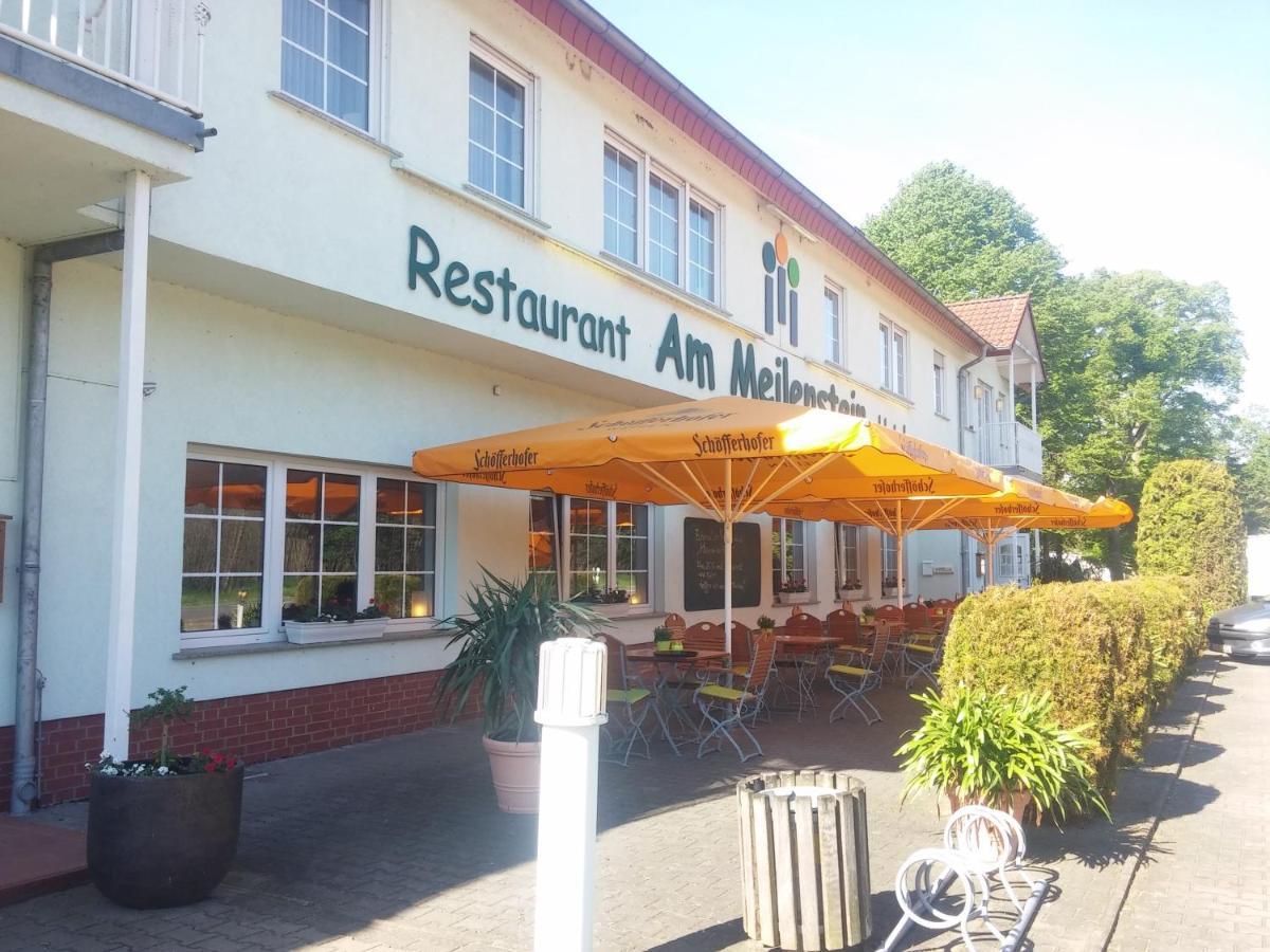 Hotel Am Meilenstein Dunkelforth Екстер'єр фото